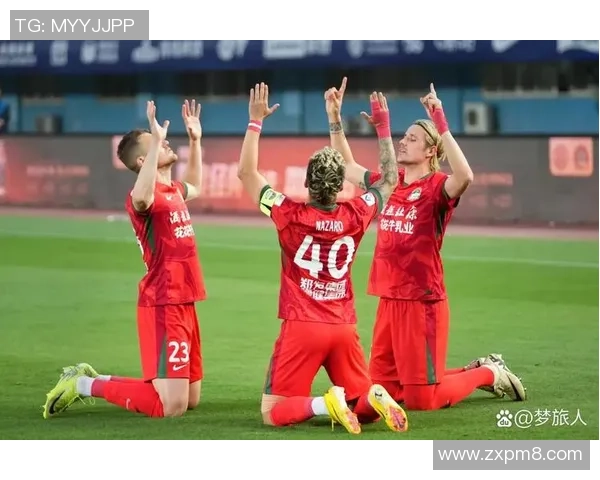 成都足球队的转型之路:从传统到现代的深度解析与未来展望 成都足球队的转型之路:从传统到现代的深度解析与未来展望