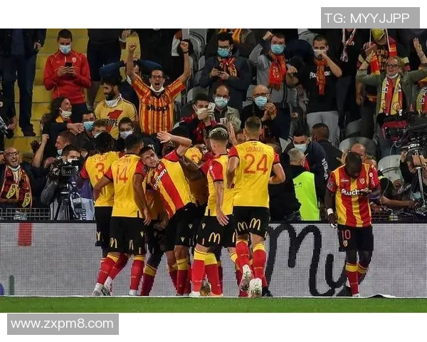 汉堡队连胜希望保级成功,德甲保级战役再次激烈进行 汉堡队连胜希望保级成功,德甲保级战役再次激烈进行