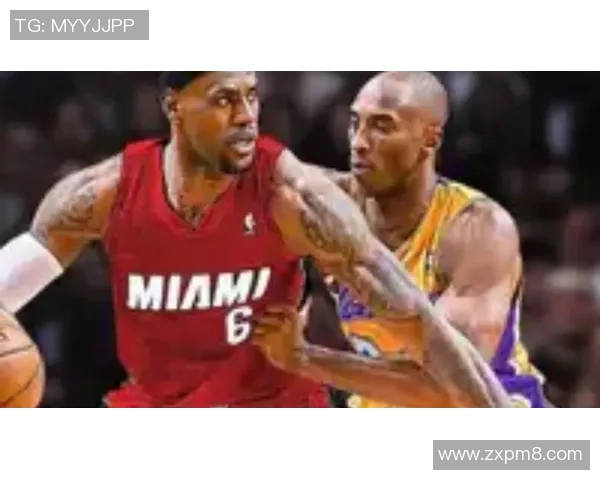 詹姆斯与姚明的篮球传奇对决:两位巨星的巅峰时刻与友谊故事 詹姆斯与姚明的篮球传奇对决:两位巨星的巅峰时刻与友谊故事